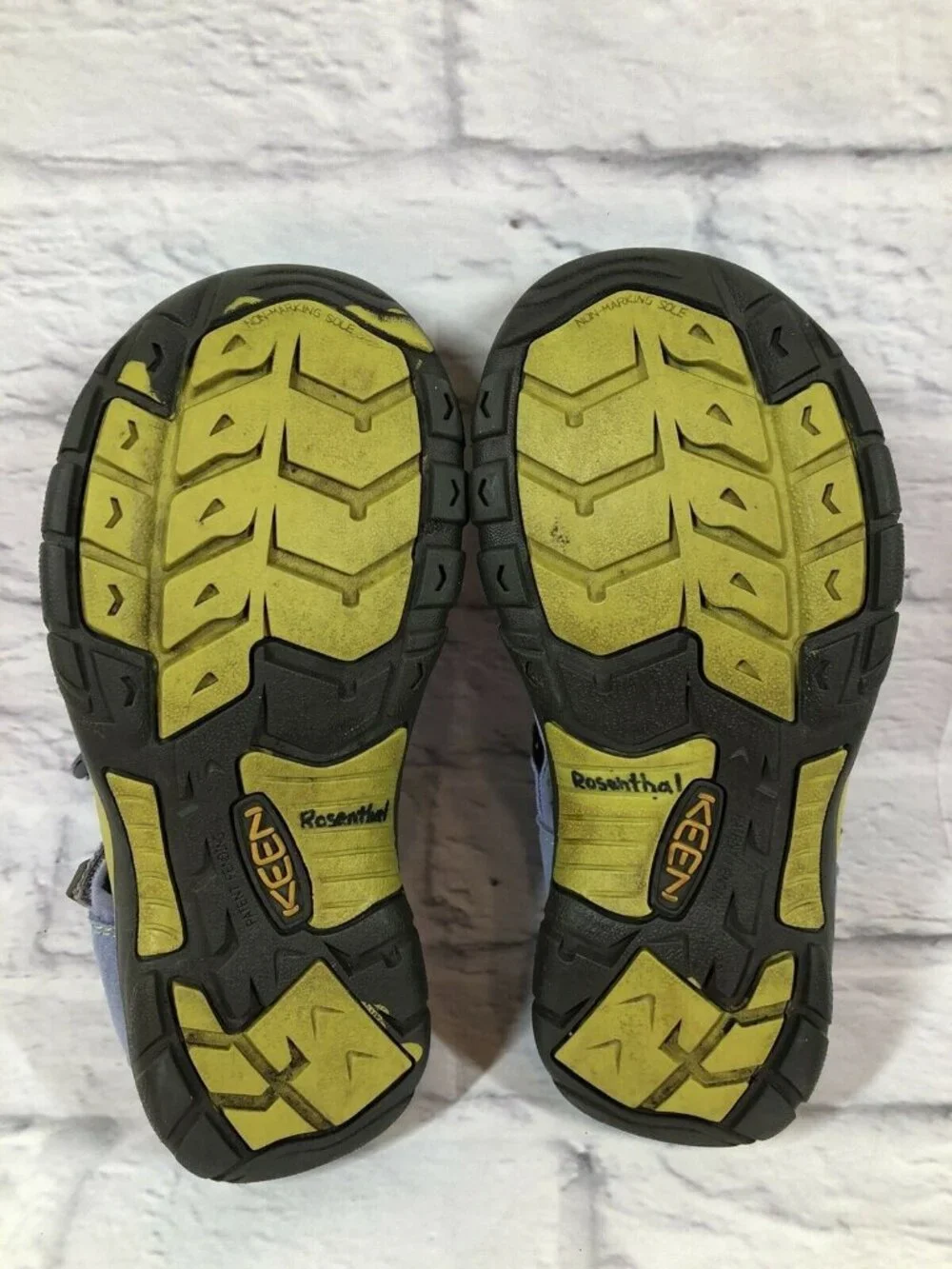 KEEN Girls 4 Newport Lavender Waterproof Sport Sandals